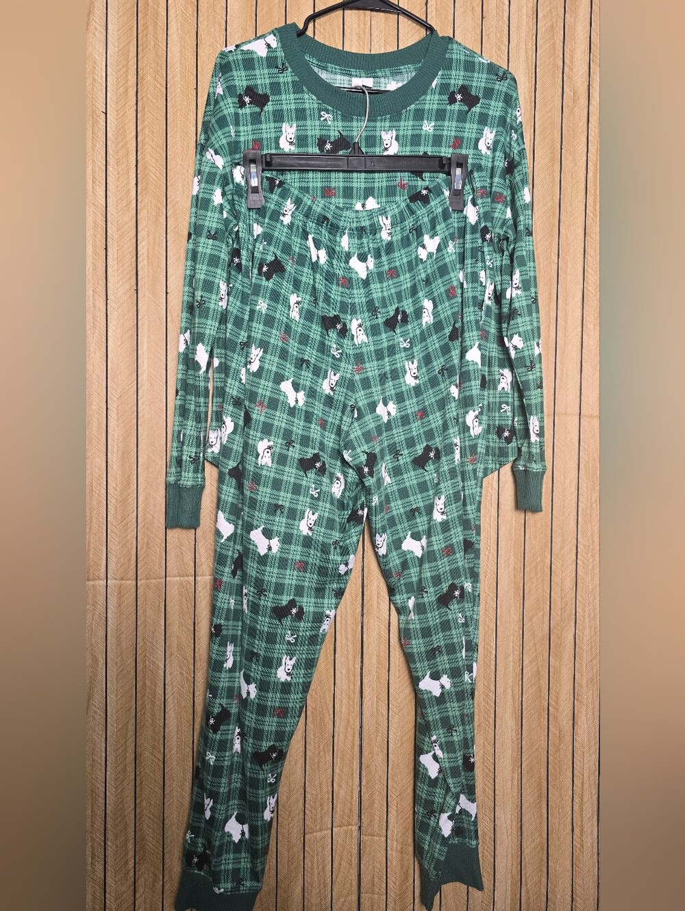 Cozy Green Plaid Dog-Print Long-Sleeve Pajama Set